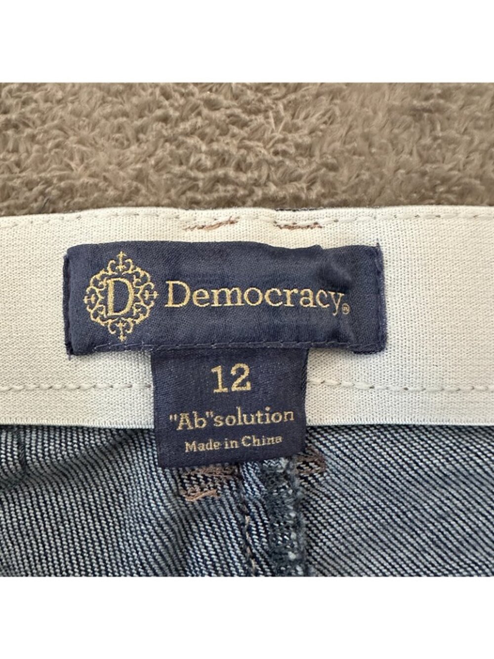 Democracy Ab Solution Jeans Women's size 12 Straight Leg Bootcut - Picture 3 of 9